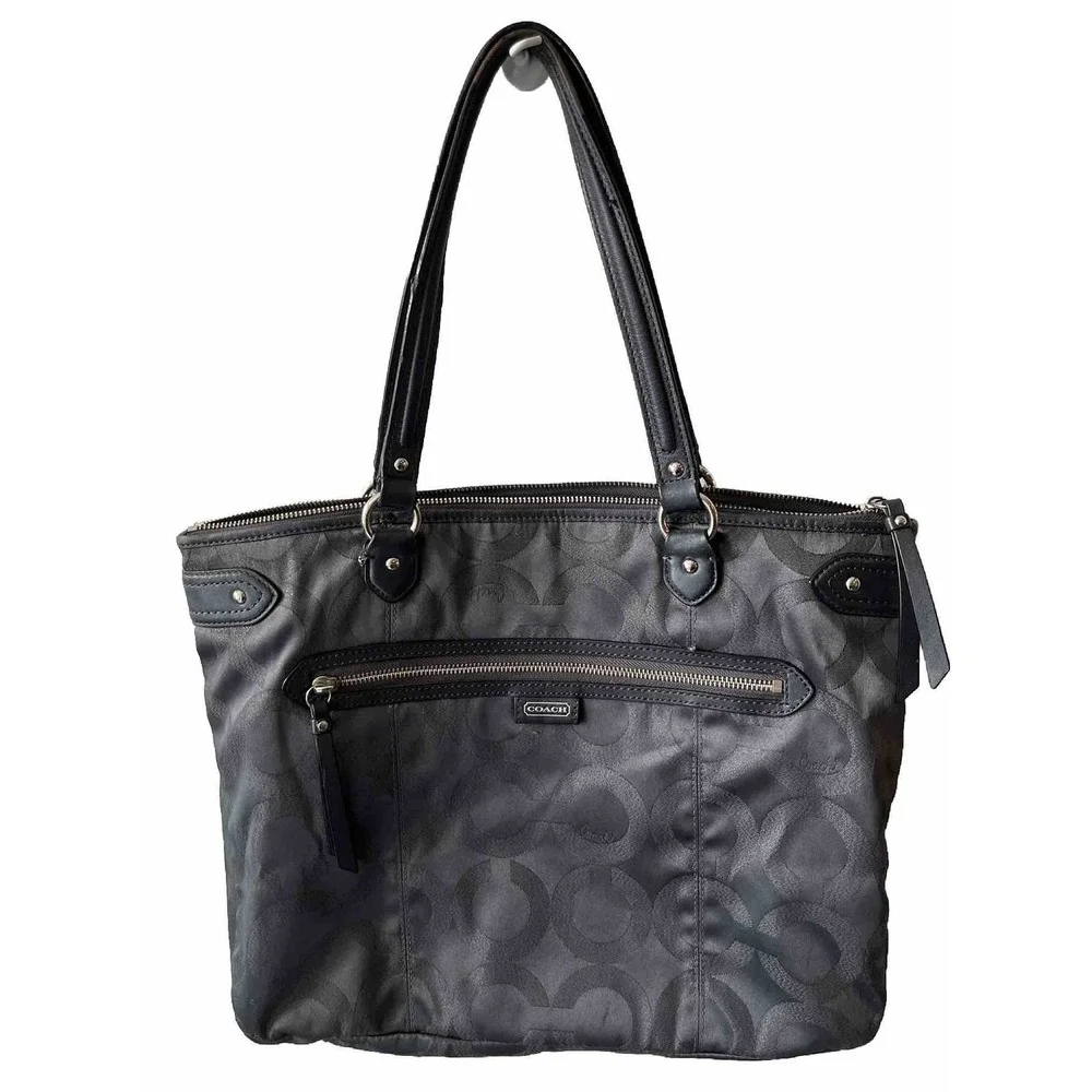 Coach Gray C Logo Shoulder Bag Large Tote Satin Lining 28285E
